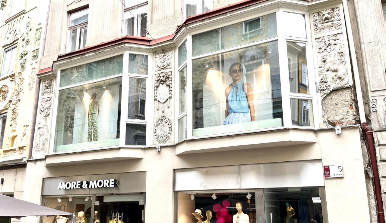 Wohnung Am Grazer Hauptplatz Bagian luar foto