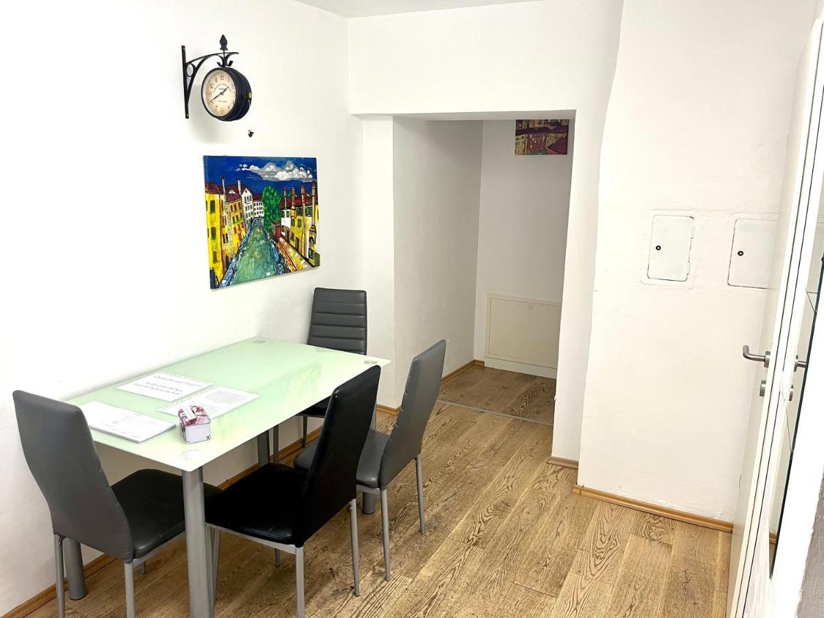 Wohnung Am Grazer Hauptplatz Bagian luar foto